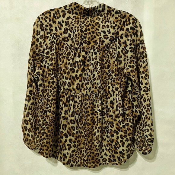 Soaked In Luxury Blouse Leopard Shirt Long Sleeve Button Down Animal Print Top - Picture 5 of 15